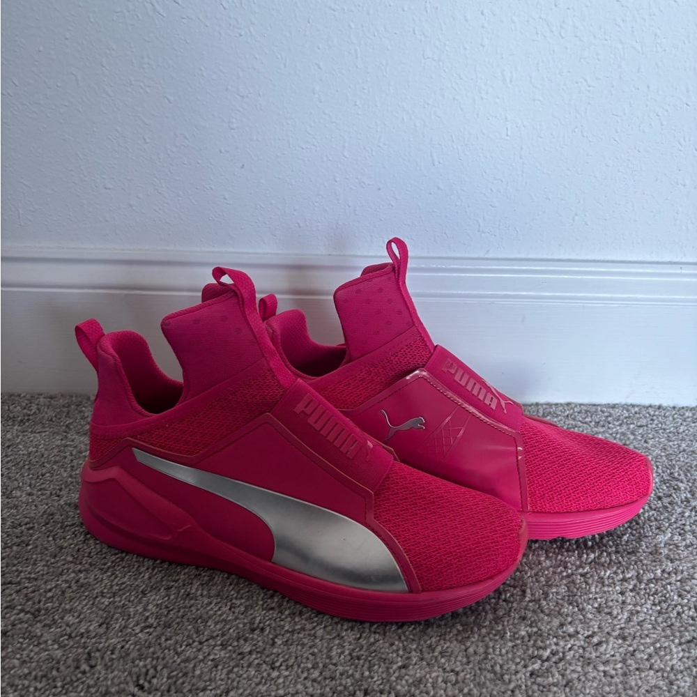PUMA Fierce Women's Hot Pink Running Shoes Sneakers 10 EUR 41 Worn Once No Box
